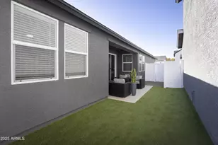 9117 N 181st Ave, Waddell, AZ 85355 - Photo 12