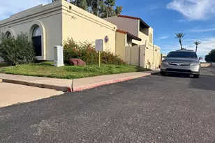 3203 W Loma Ln, Phoenix, AZ 85051 - Photo 2