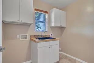 1703 E Maddock Rd, Phoenix, AZ 85086 - Photo 28