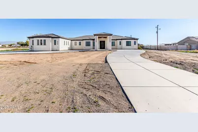 629 N Bruner Road, Buckeye, AZ 85396 - Photo 1