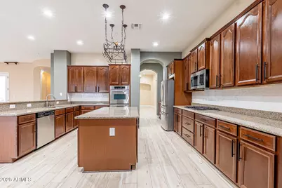 173 S 172nd Drive, Goodyear, AZ 85338 - Photo 14