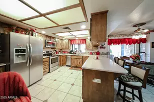 1322 W Aster Dr, Phoenix, AZ 85029 - Photo 12