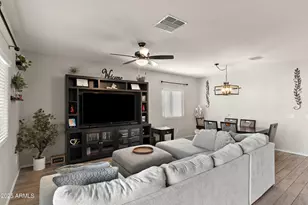 242 W Pacific Dr, Casa Grande, AZ 85122 - Photo 8