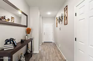 242 W Pacific Dr, Casa Grande, AZ 85122 - Photo 6