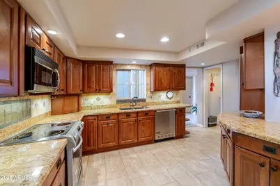 7770 E Camelback Road #19, Scottsdale, AZ 85251 - Photo 4