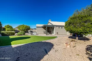 1675 E Robin Ln, Gilbert, AZ 85296 - Photo 28