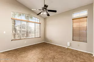 16617 S 14th St, Phoenix, AZ 85048 - Photo 4