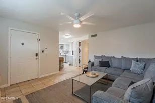 3402 N 32nd St, Phoenix, AZ 85018 - Photo 6