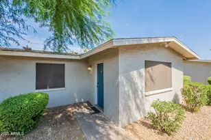 3402 N 32nd St, Phoenix, AZ 85018 - Photo 2