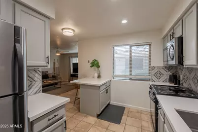 3402 N 32nd Street #163, Phoenix, AZ 85018 - Photo 10