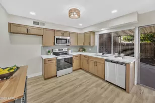 6605 N 46th Ln, Glendale, AZ 85301 - Photo 10