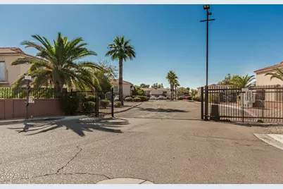 15650 N 19th Avenue #1204, Phoenix, AZ 85023 - Photo 22