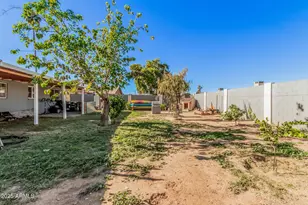 2016 W Windrose Dr, Phoenix, AZ 85029 - Photo 22