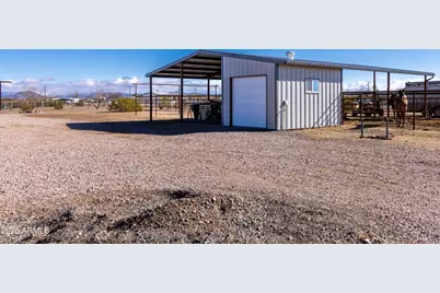 45409 W Luray Road, Wickenburg, AZ 85390 - Photo 18