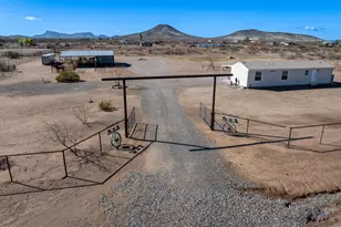 45409 W Luray Rd, Wickenburg, AZ 85390 - Photo 2