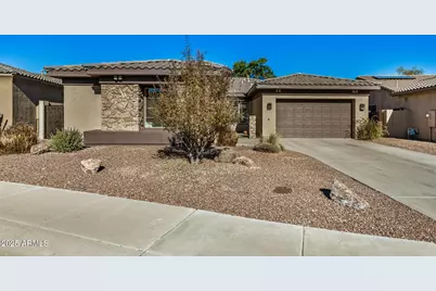 1836 E Desert Lane, Phoenix, AZ 85042 - Photo 1