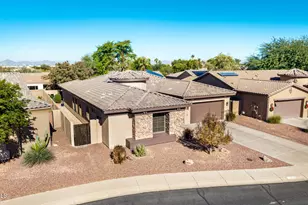 1836 E Desert Ln, Phoenix, AZ 85042 - Photo 48