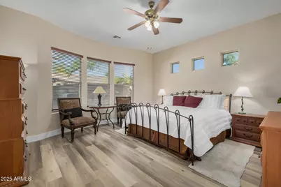 1836 E Desert Lane, Phoenix, AZ 85042 - Photo 22