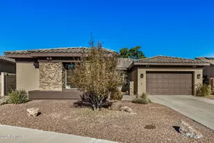 1836 E Desert Ln, Phoenix, AZ 85042 - Photo 2