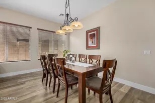 1836 E Desert Ln, Phoenix, AZ 85042 - Photo 12