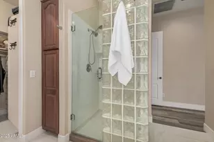 1836 E Desert Ln, Phoenix, AZ 85042 - Photo 26