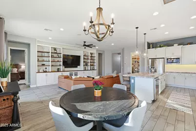 10249 W Hedge Hog Place, Peoria, AZ 85383 - Photo 32