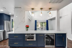 1902 E Linger Ln, Phoenix, AZ 85020 - Photo 6