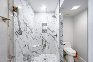 1902 E Linger Ln, Phoenix, AZ 85020 - Photo 20