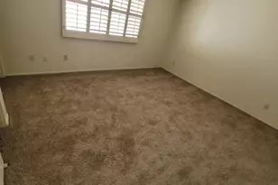 750 E Michelle Dr, Phoenix, AZ 85022 - Photo 6