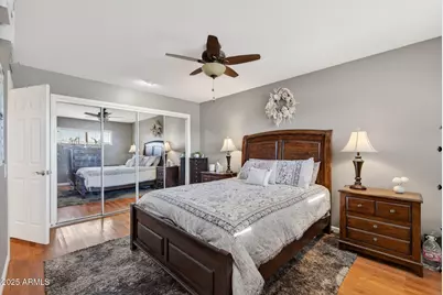 10001 W Burns Drive, Sun City, AZ 85351 - Photo 24