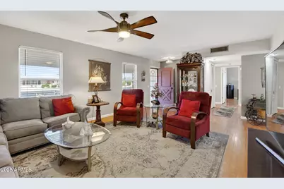 10001 W Burns Drive, Sun City, AZ 85351 - Photo 10