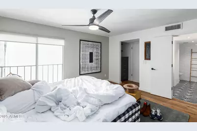 3263 E Camelback Road, Phoenix, AZ 85018 - Photo 22