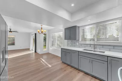 108 S Morning Ridge Drive, Gilbert, AZ 85296 - Photo 6