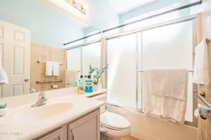 1550 W St Kateri Dr, Phoenix, AZ 85041 - Photo 16