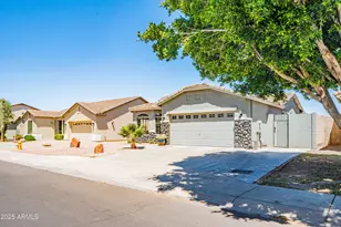 1550 W St Kateri Dr, Phoenix, AZ 85041 - Photo 40