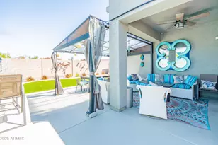 1550 W St Kateri Dr, Phoenix, AZ 85041 - Photo 28