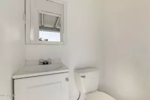 807 E Dolphin Ave, Mesa, AZ 85204 - Photo 14