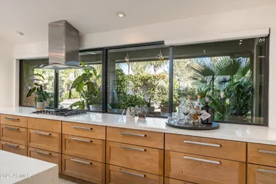 3123 N 47th Place, Phoenix, AZ 85018 - Photo 14