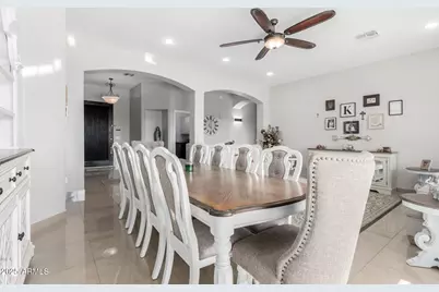 10625 W Harmony Lane, Peoria, AZ 85382 - Photo 12