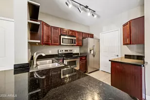 16013 S Desert Foothills Pkwy, Phoenix, AZ 85048 - Photo 8