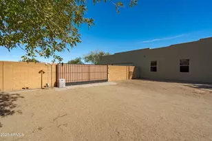 24909 W Red Robin Dr, Wittmann, AZ 85361 - Photo 38