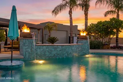 24909 W Red Robin Drive, Wittmann, AZ 85361 - Photo 2