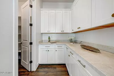 9407 S 13th Way, Phoenix, AZ 85042 - Photo 12