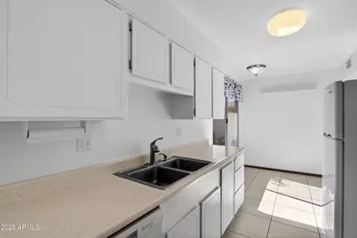 17211 N Pinion Lane, Sun City, AZ 85373 - Photo 12