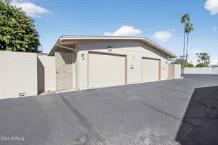 17211 N Pinion Ln, Sun City, AZ 85373 - Photo 38