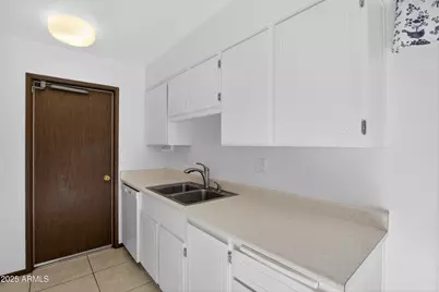 17211 N Pinion Lane, Sun City, AZ 85373 - Photo 10