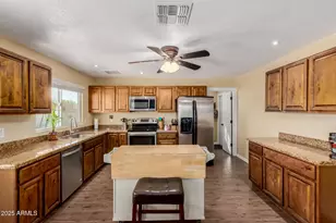 6925 W Sunnyslope Ln, Peoria, AZ 85345 - Photo 4