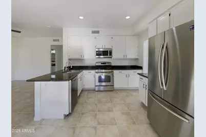 6805 W Harrison Street, Chandler, AZ 85226 - Photo 2