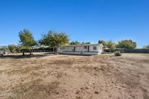 23865 W Coleman Dr, Congress, AZ 85332 - Photo 28