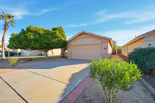 7319 W Eugie Ave, Peoria, AZ 85381 - Photo 2